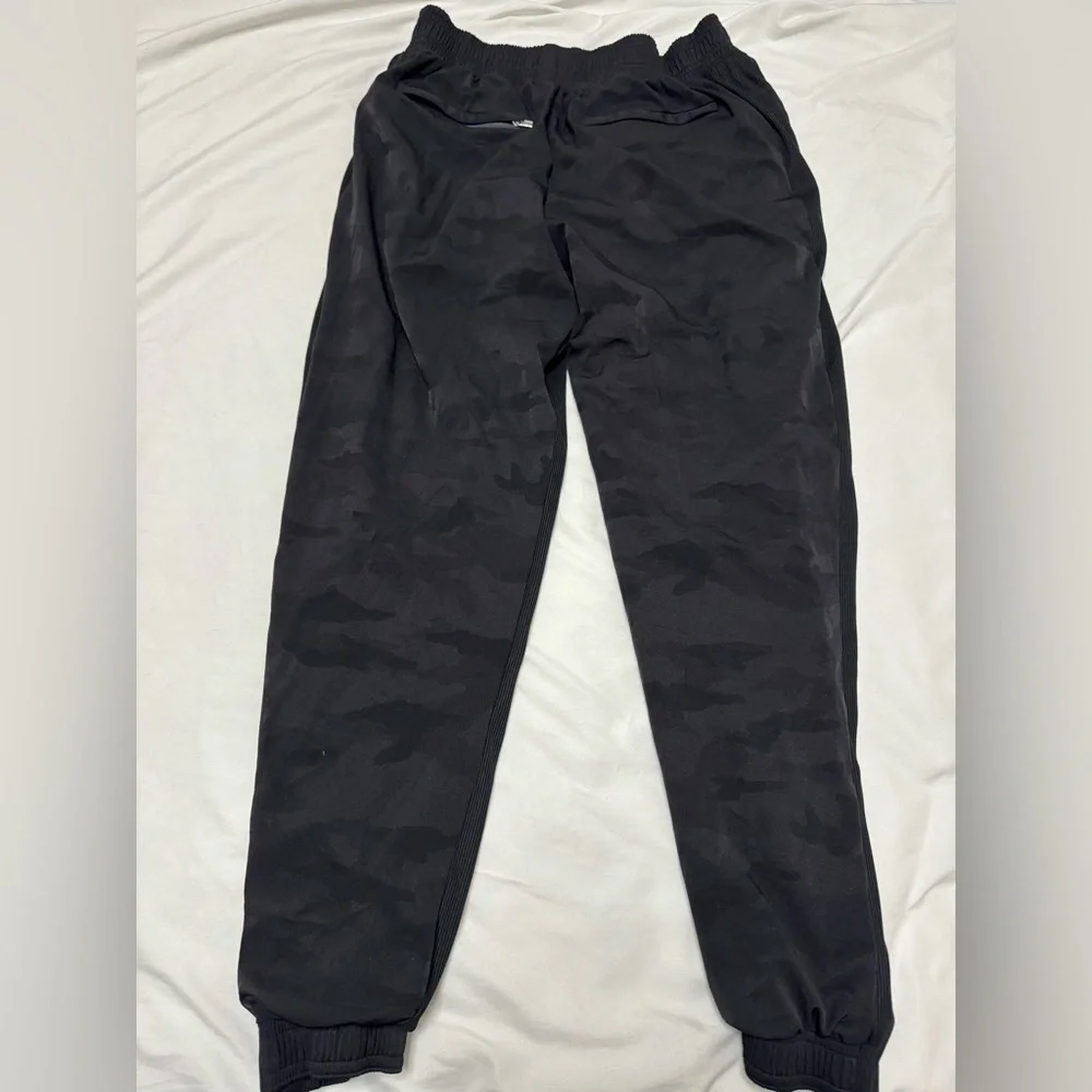 Athleta Brooklyn Camo Lined Jogger